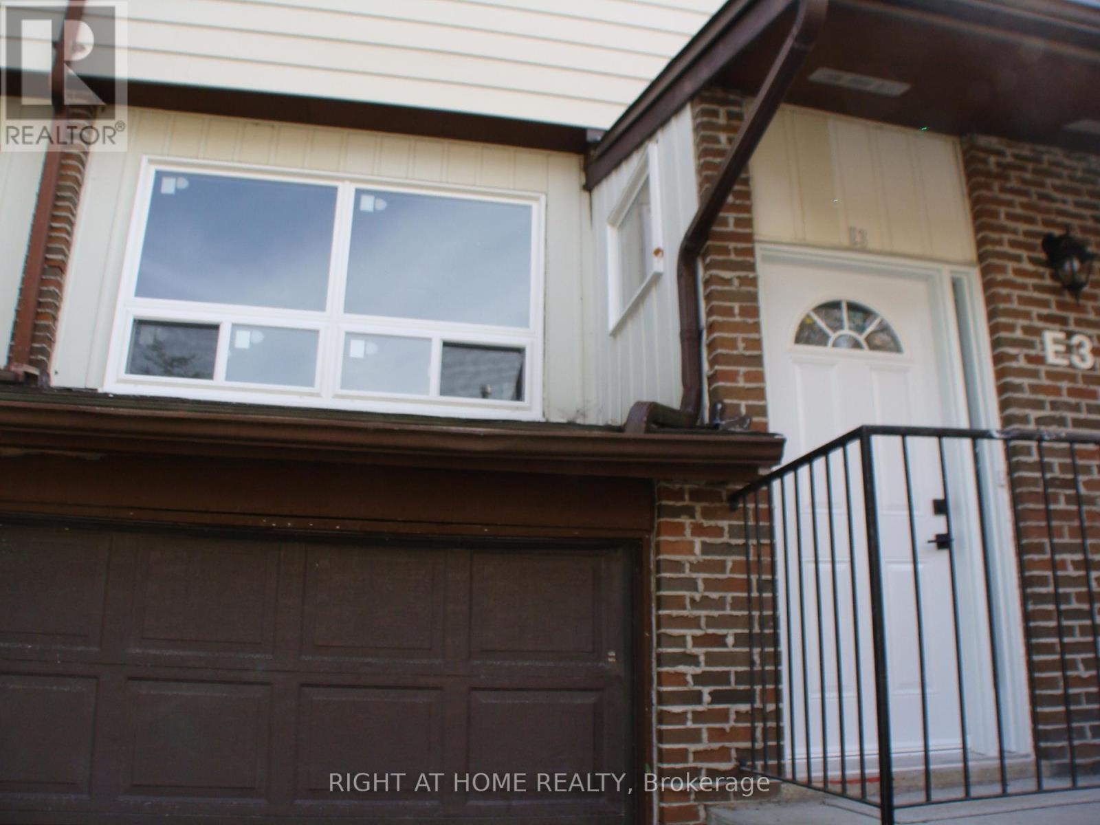 E3 - 63 FERRIS LANE, Barrie, Ontario