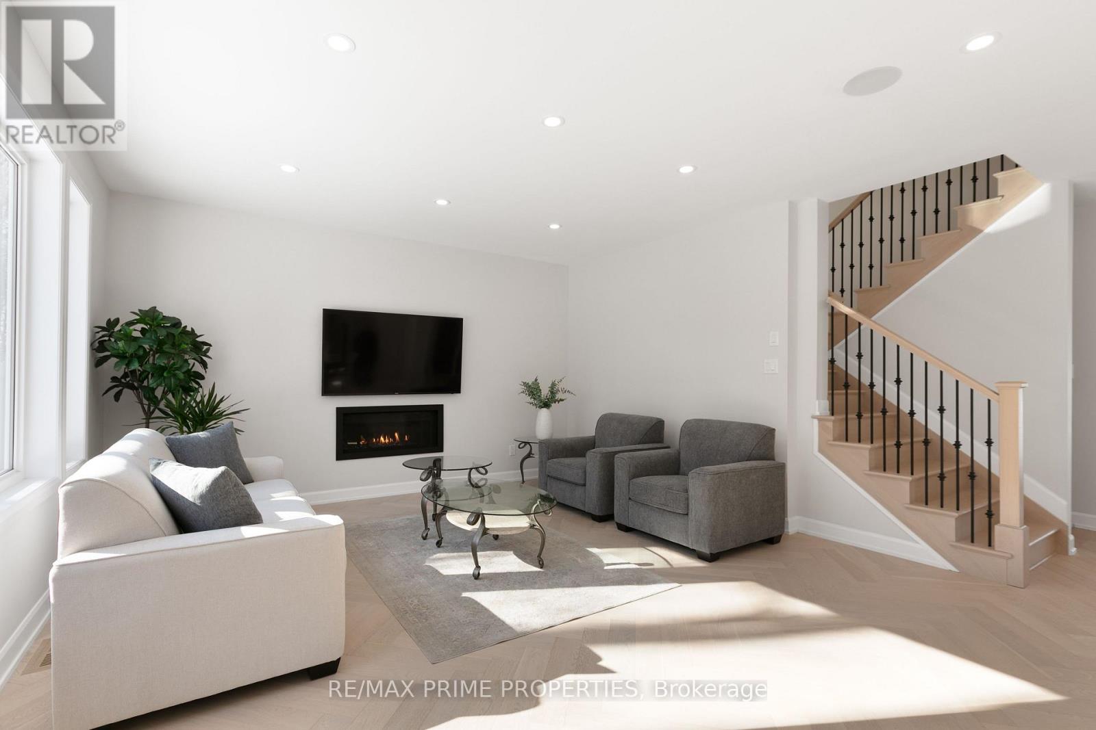 820 Mercier Crescent, Ottawa, Ontario  K1W 0N6 - Photo 9 - X12831114