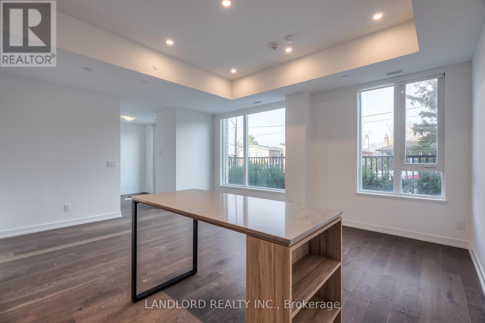 105 - 15 Maryport Ave Street, Toronto, Ontario  M3M 0E2 - Photo 10 - W12841264