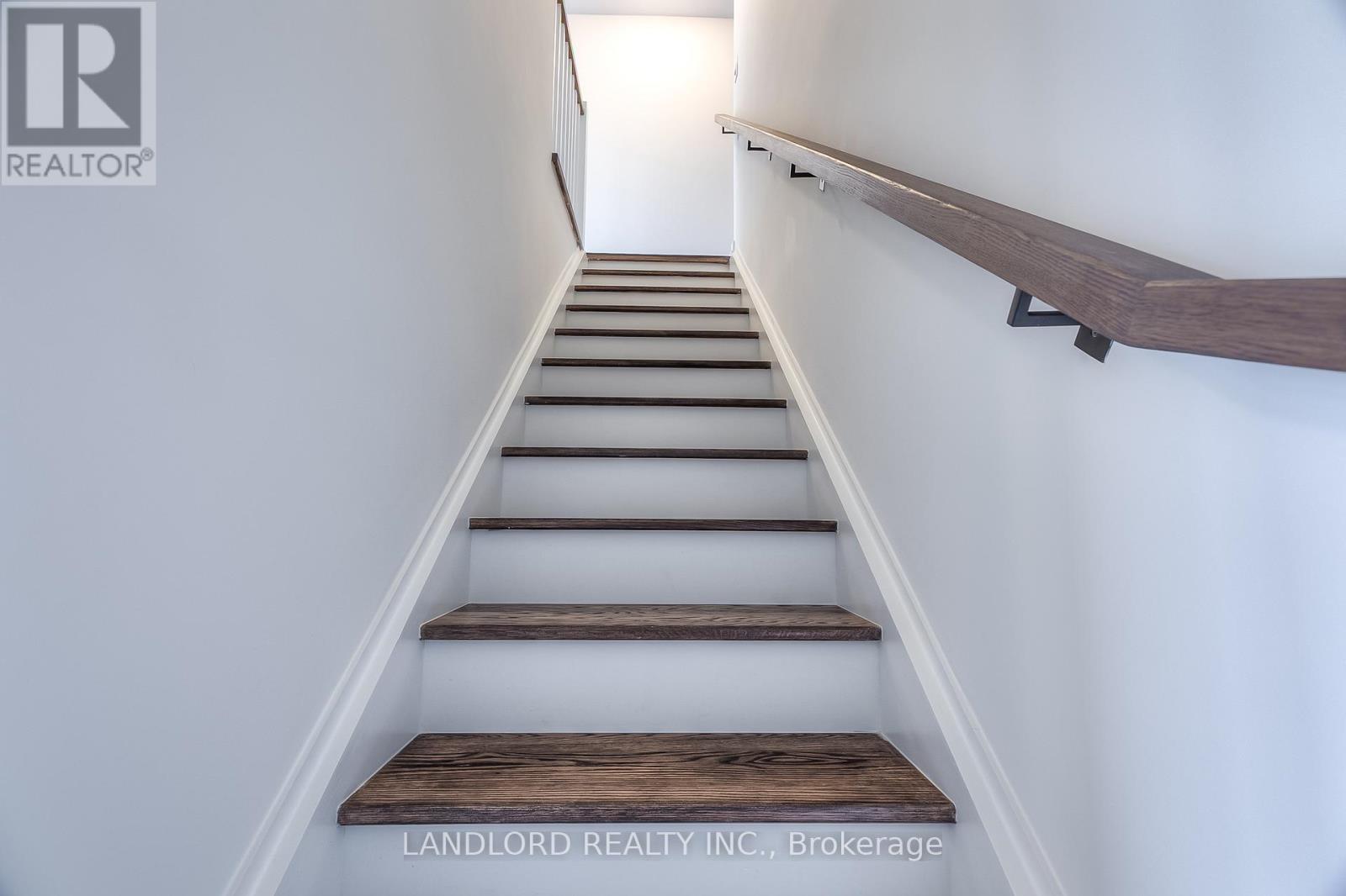 105 - 15 Maryport Ave Street, Toronto, Ontario  M3M 0E2 - Photo 12 - W12841264