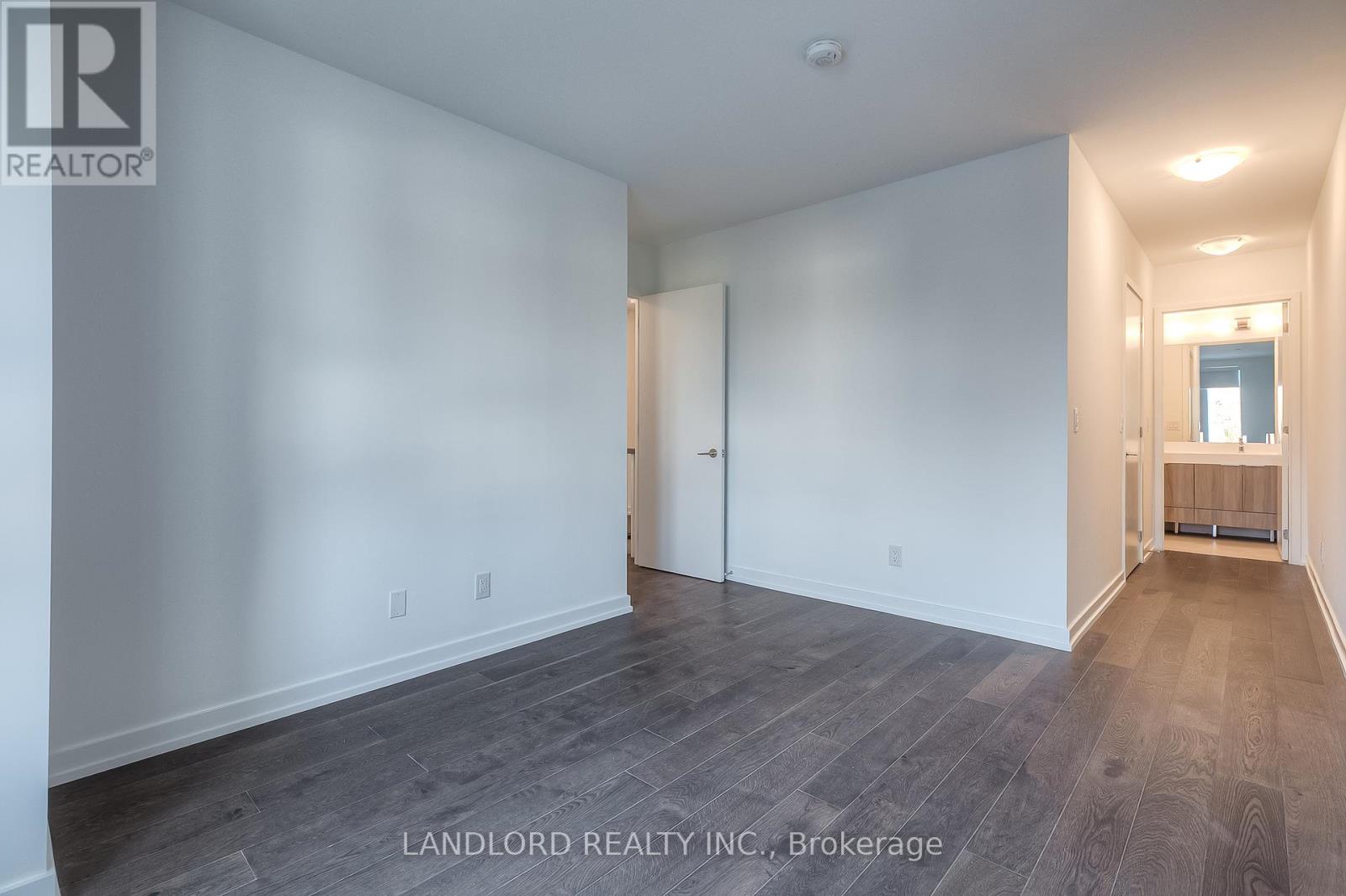 105 - 15 Maryport Ave Street, Toronto, Ontario  M3M 0E2 - Photo 15 - W12841264