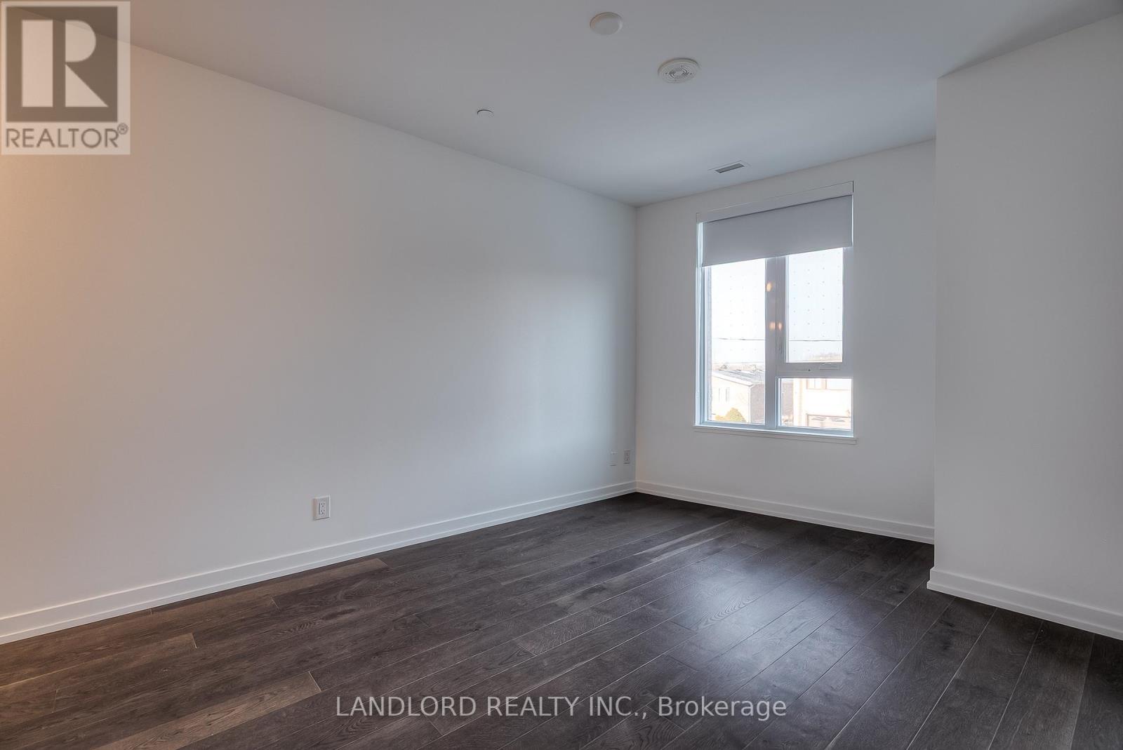 105 - 15 Maryport Ave Street, Toronto, Ontario  M3M 0E2 - Photo 18 - W12841264