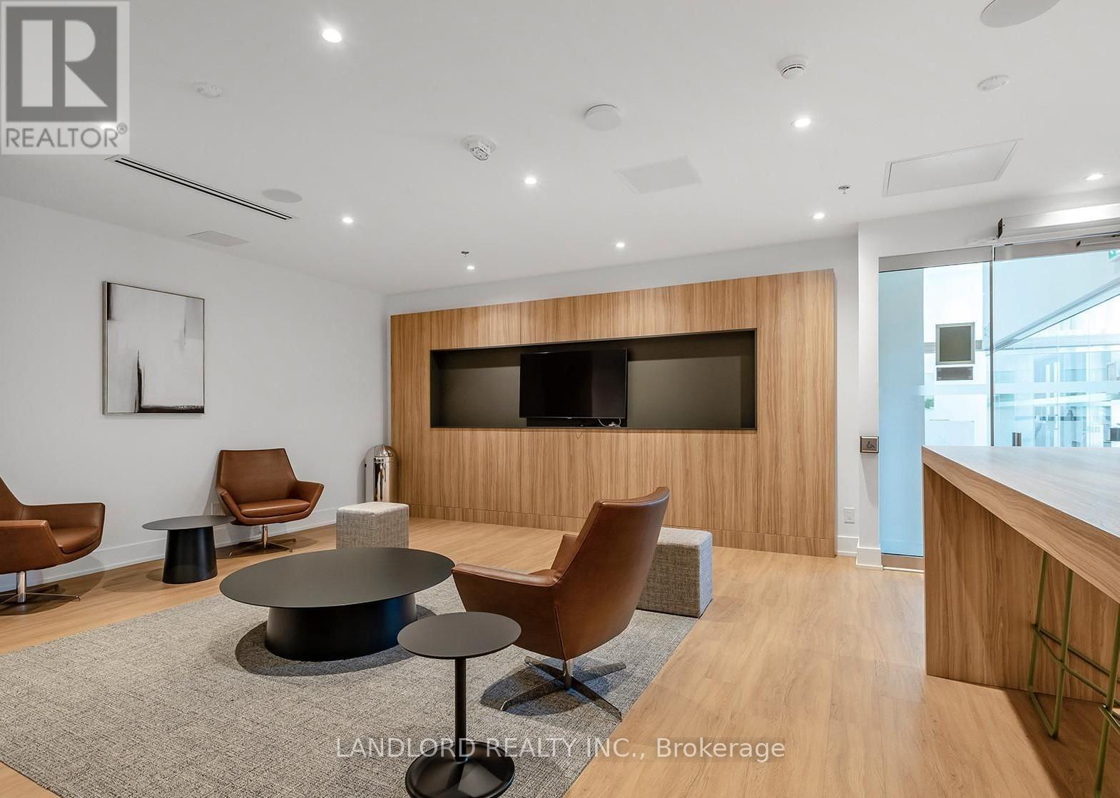 105 - 15 Maryport Ave Street, Toronto, Ontario  M3M 0E2 - Photo 30 - W12841264