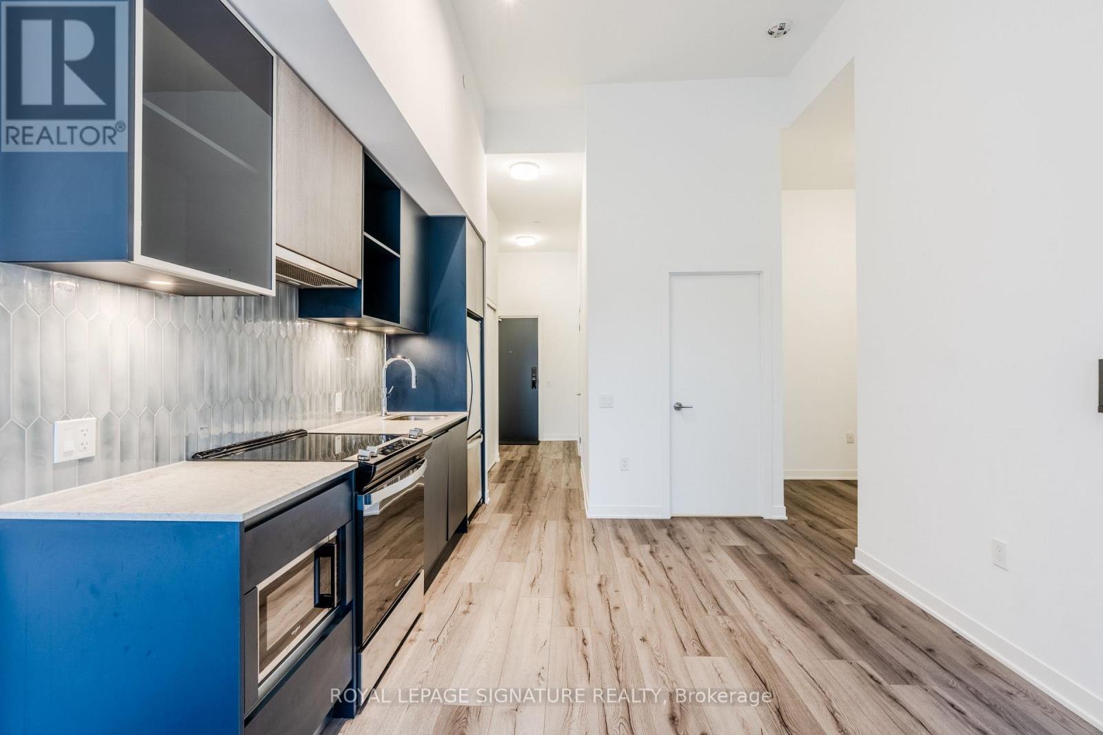 132 - 395 Dundas Street W, Oakville, Ontario  L6M 5R8 - Photo 3 - W12841302