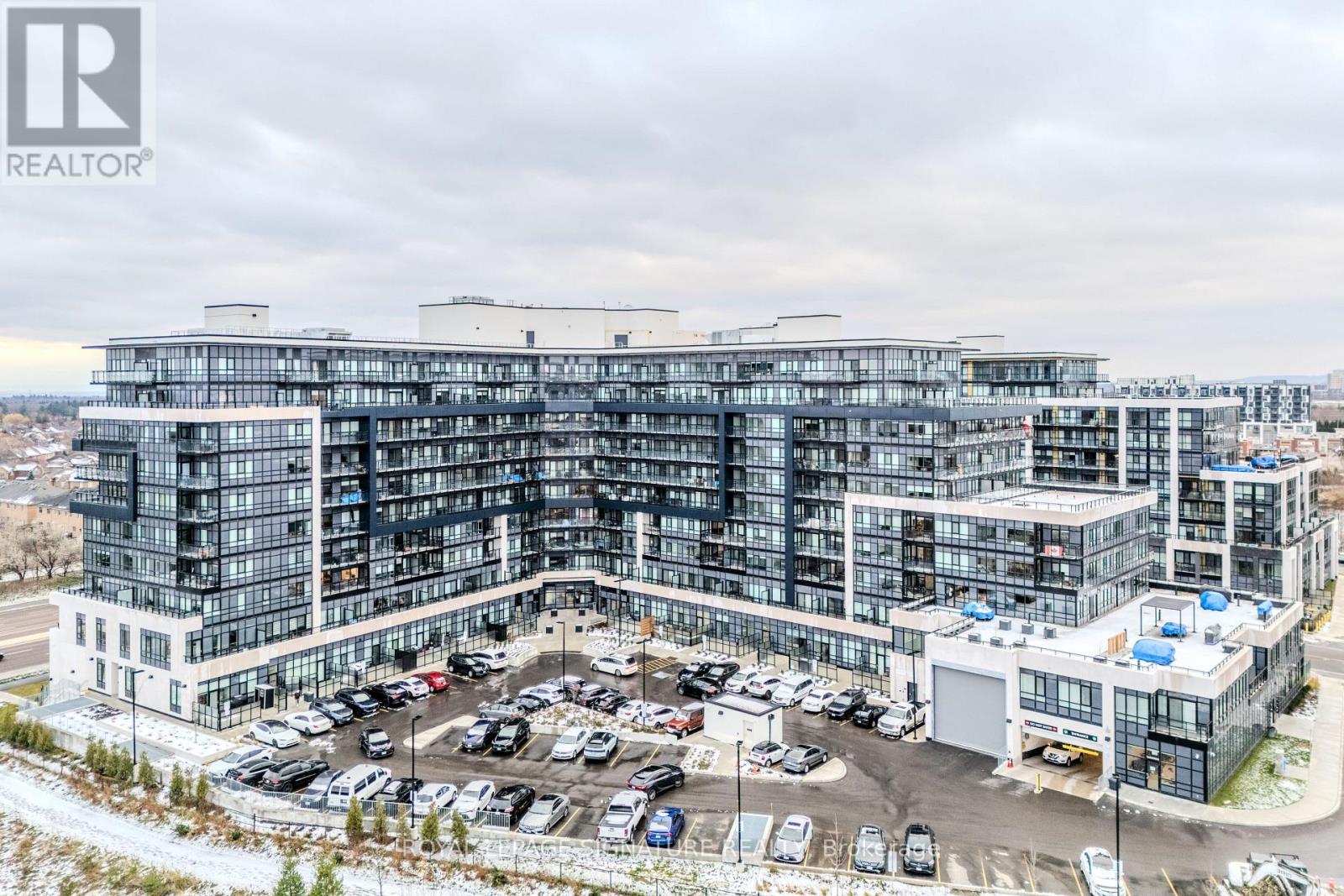 132 - 395 Dundas Street W, Oakville, Ontario  L6M 5R8 - Photo 33 - W12841302