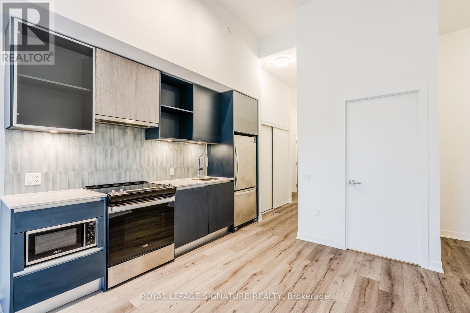 132 - 395 Dundas Street W, Oakville, Ontario  L6M 5R8 - Photo 6 - W12841302