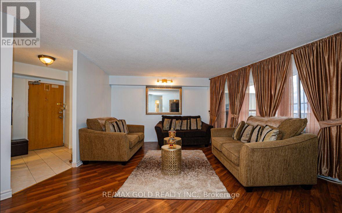 2107 - 330 Dixon Road, Toronto, Ontario  M9R 1S9 - Photo 13 - W12841334
