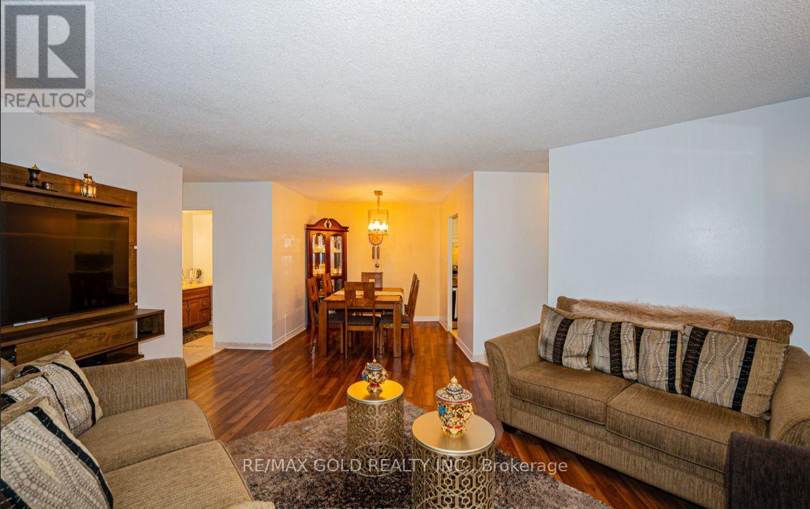 2107 - 330 Dixon Road, Toronto, Ontario  M9R 1S9 - Photo 15 - W12841334