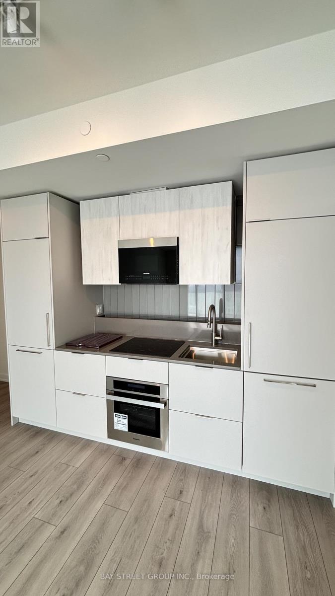 2013 - 1 Fairview Road E, Mississauga, Ontario  L5A 0B4 - Photo 10 - W12841350