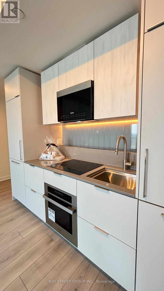 2013 - 1 Fairview Road E, Mississauga, Ontario  L5A 0B4 - Photo 17 - W12841350