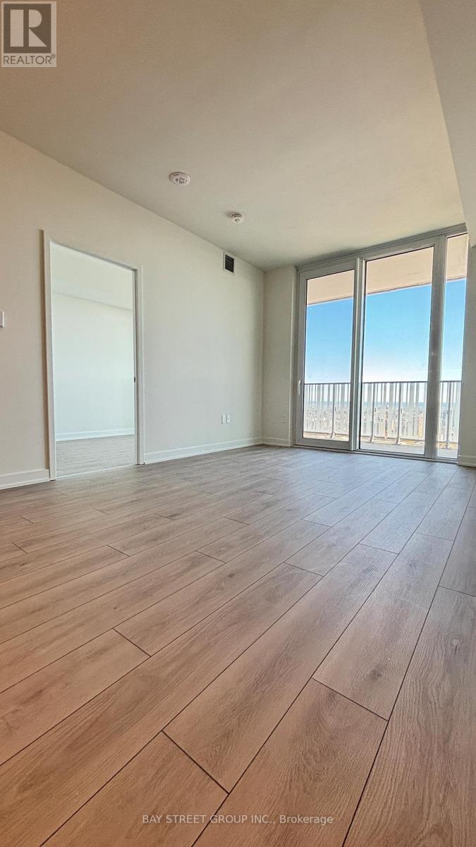 2013 - 1 Fairview Road E, Mississauga, Ontario  L5A 0B4 - Photo 2 - W12841350