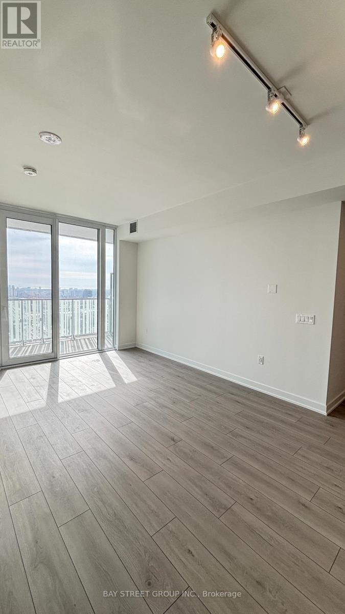 2013 - 1 Fairview Road E, Mississauga, Ontario  L5A 0B4 - Photo 4 - W12841350