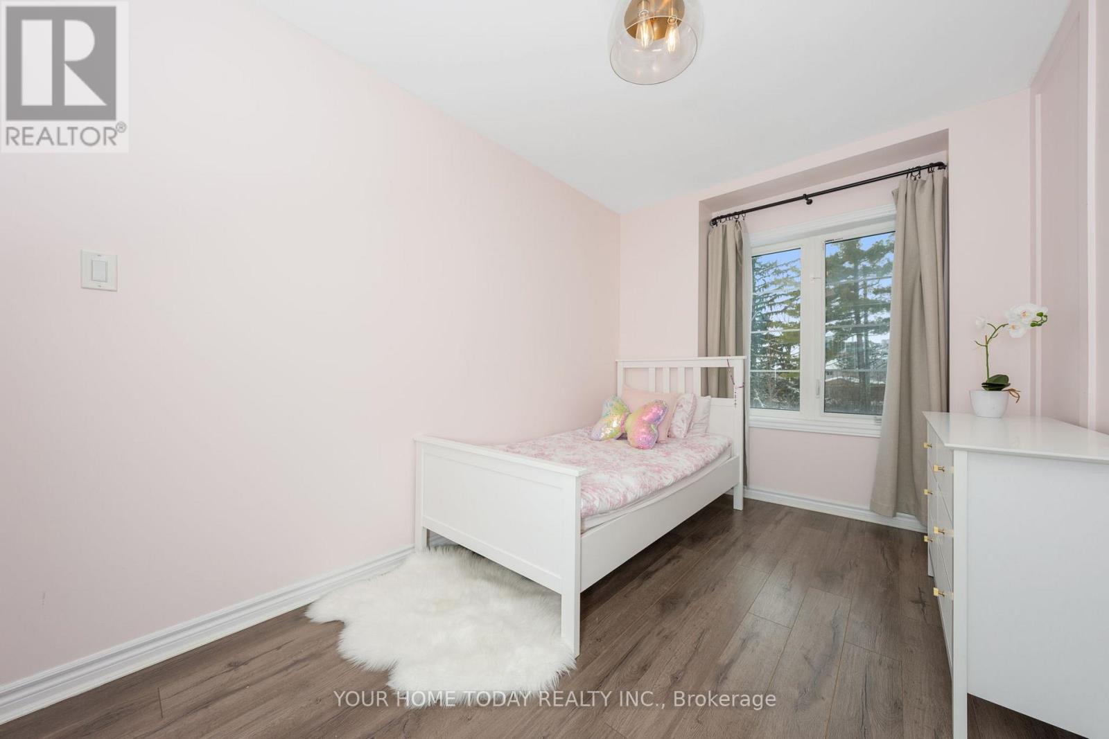 37 Ridgegate Crescent, Halton Hills, Ontario  L7G 0L6 - Photo 22 - W12841356