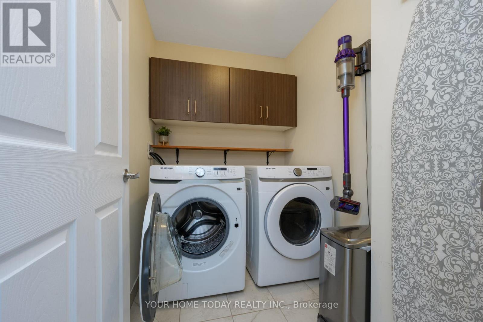 37 Ridgegate Crescent, Halton Hills, Ontario  L7G 0L6 - Photo 25 - W12841356