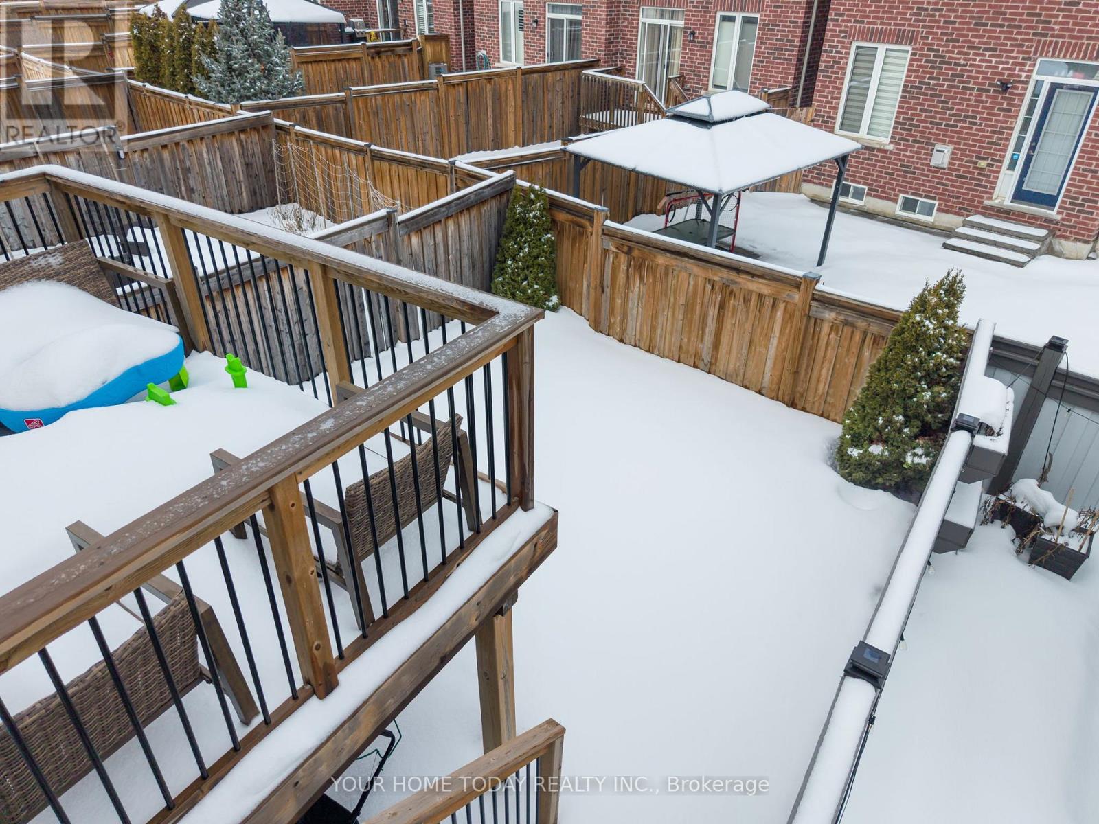 37 Ridgegate Crescent, Halton Hills, Ontario  L7G 0L6 - Photo 35 - W12841356