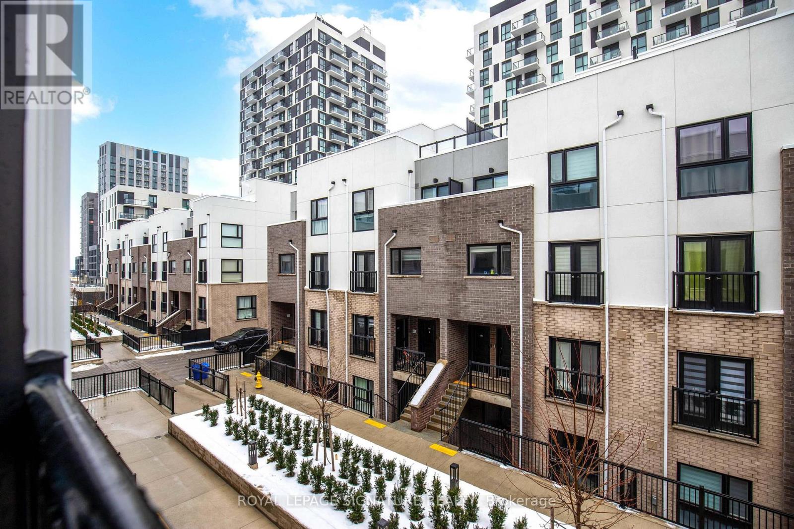 315 - 349 Wheat Boom Drive W, Oakville, Ontario  L6H 7X5 - Photo 11 - W12841366