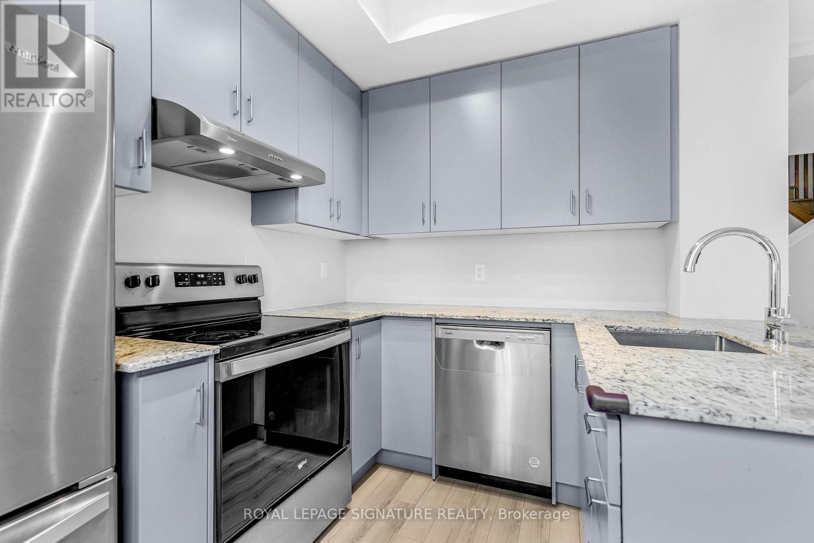 315 - 349 Wheat Boom Drive W, Oakville, Ontario  L6H 7X5 - Photo 13 - W12841366