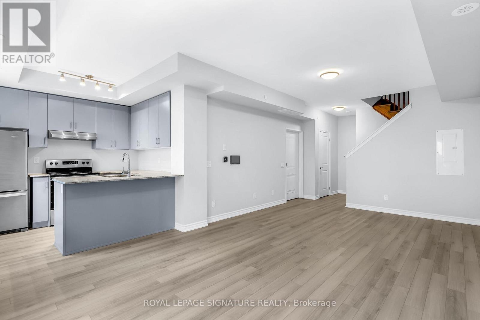 315 - 349 Wheat Boom Drive W, Oakville, Ontario  L6H 7X5 - Photo 8 - W12841366