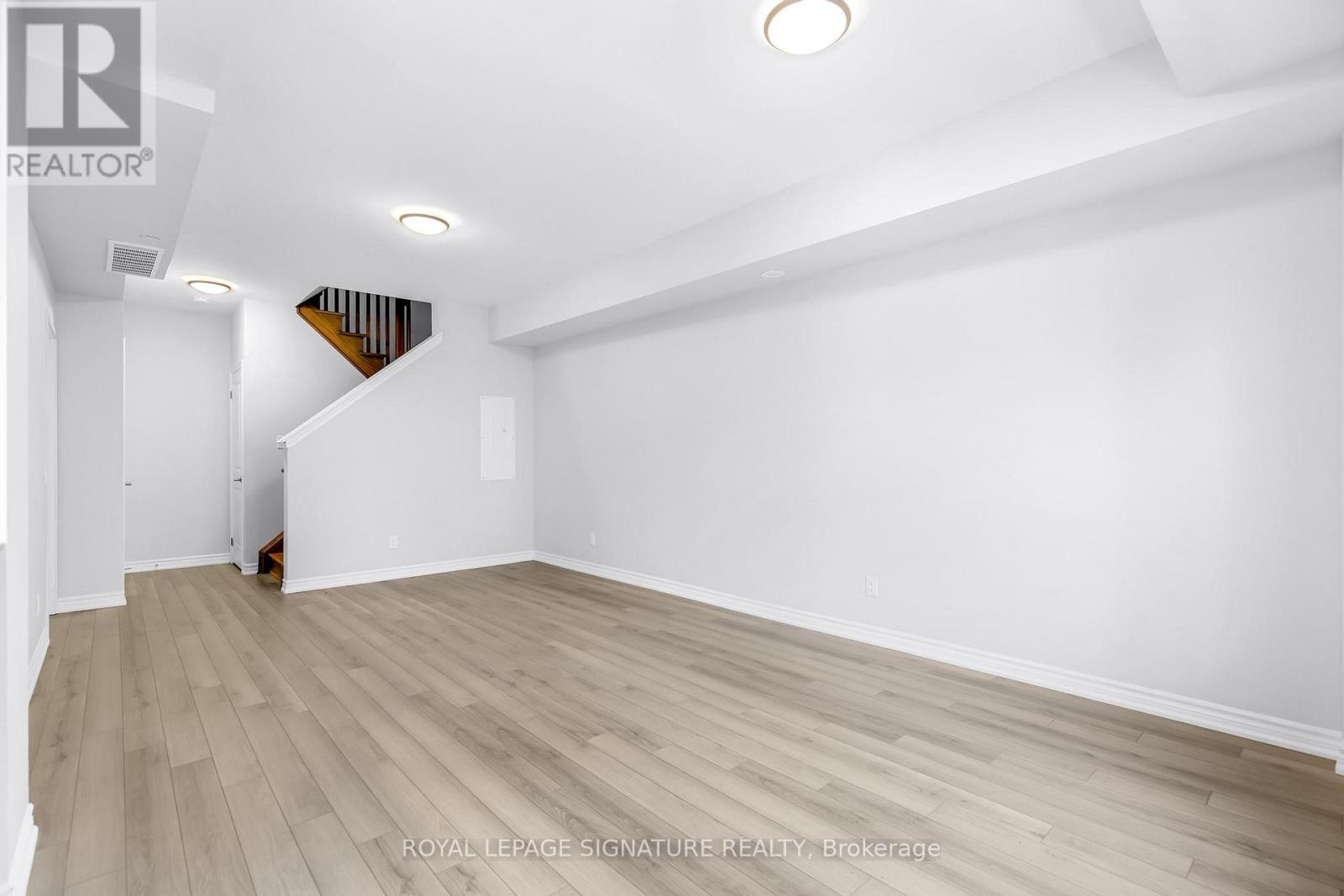 315 - 349 Wheat Boom Drive W, Oakville, Ontario  L6H 7X5 - Photo 9 - W12841366