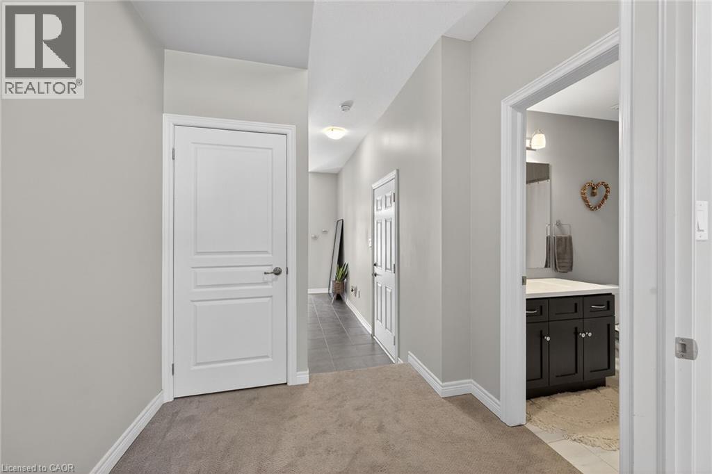 257 Parkside Drive Unit# 17, Waterdown, Ontario  L8B 0W5 - Photo 14 - 40807446