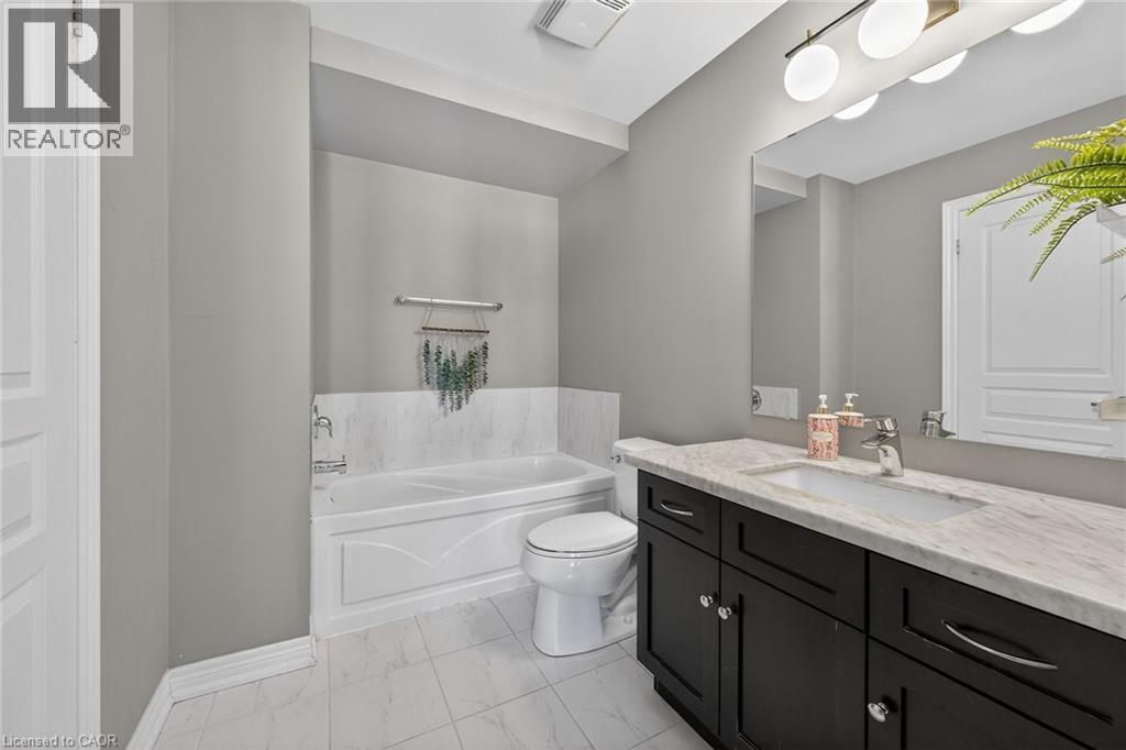 257 Parkside Drive Unit# 17, Waterdown, Ontario  L8B 0W5 - Photo 35 - 40807446