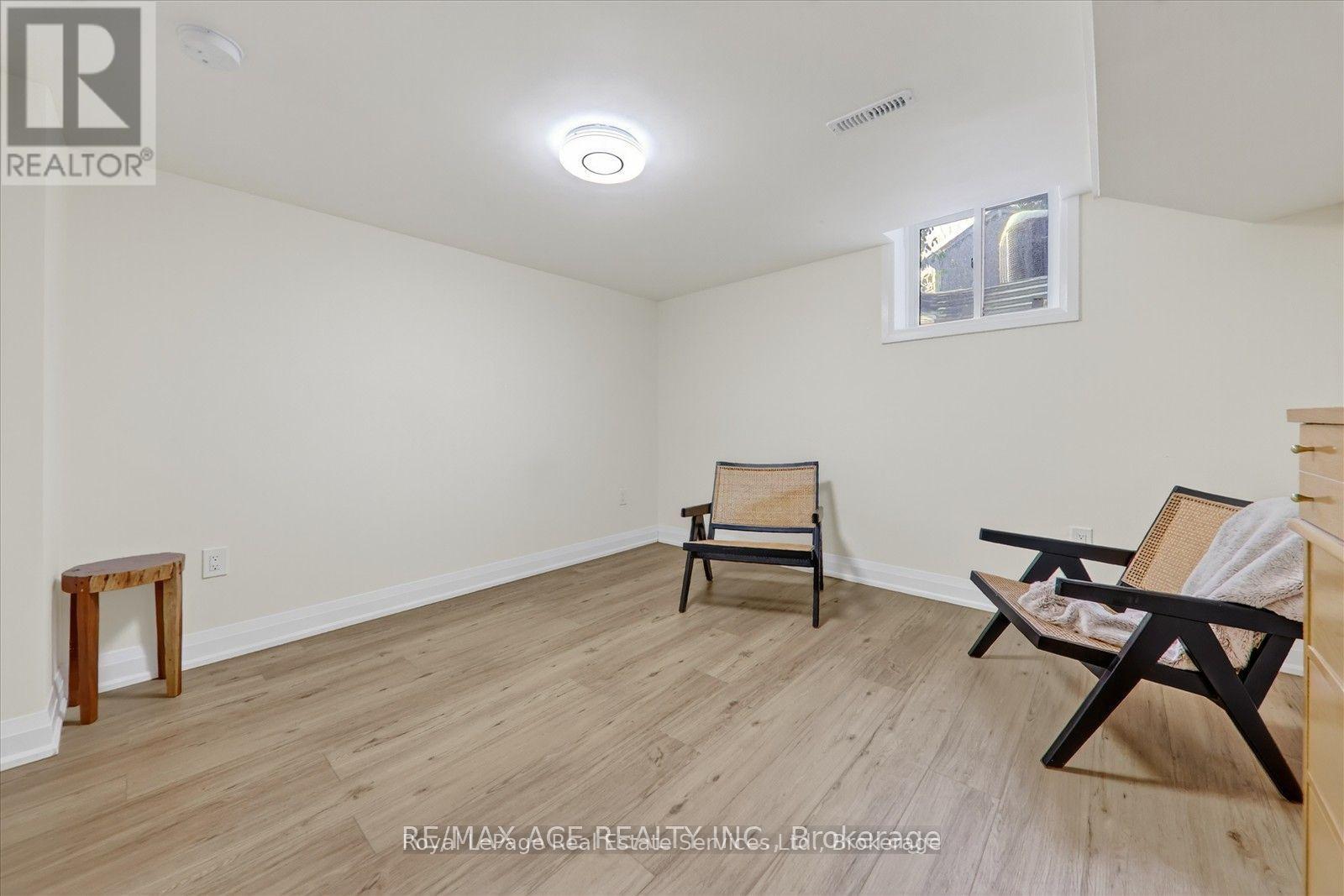 100 Brimwood Drive, Toronto, Ontario  M1V 1C2 - Photo 10 - E12841444