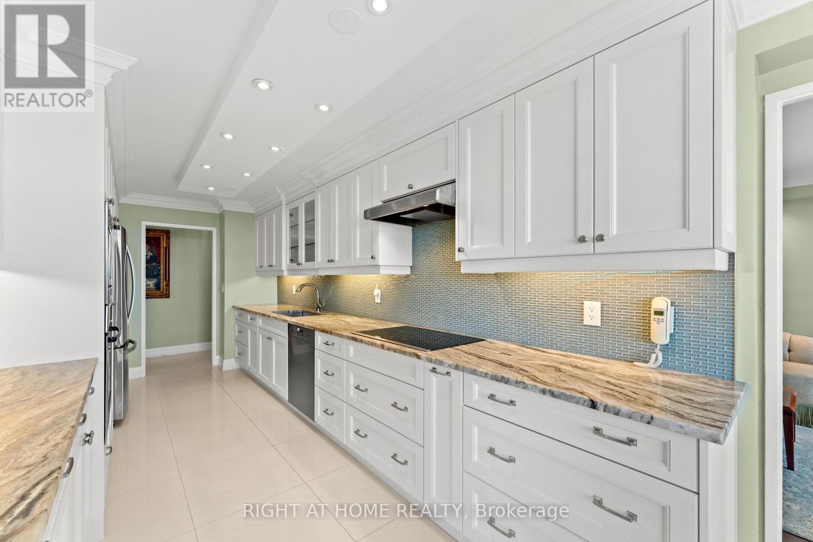 1503 - 3 Concorde Place, Toronto, Ontario  M3C 3K7 - Photo 11 - C12307087