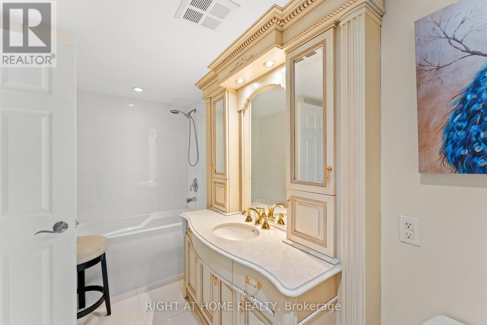 1503 - 3 Concorde Place, Toronto, Ontario  M3C 3K7 - Photo 30 - C12307087