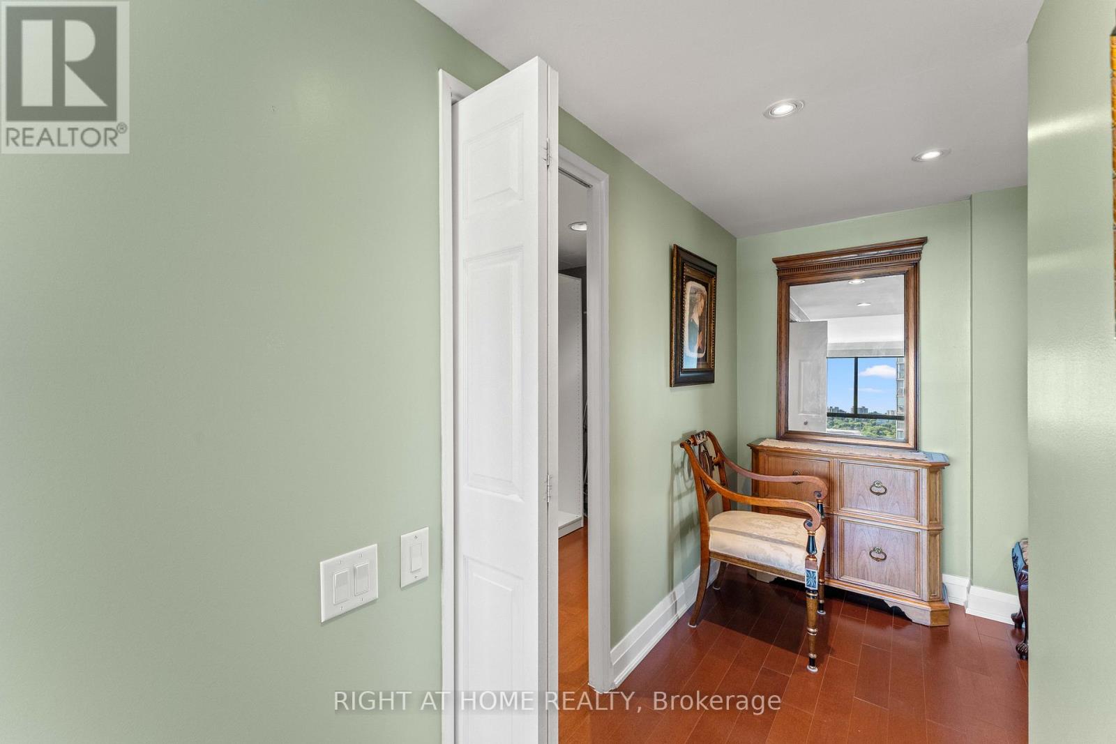 1503 - 3 Concorde Place, Toronto, Ontario  M3C 3K7 - Photo 35 - C12307087