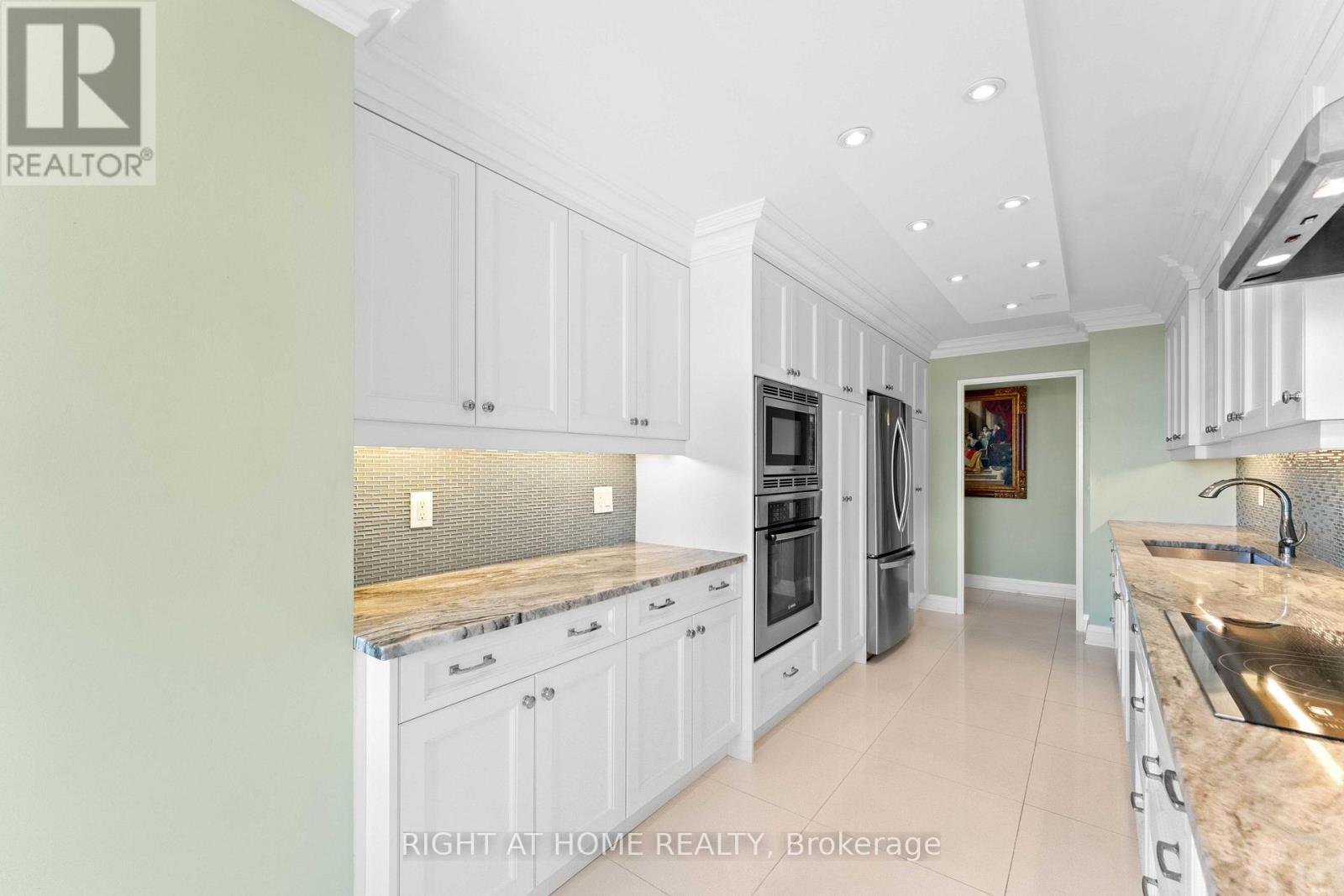 1503 - 3 Concorde Place, Toronto, Ontario  M3C 3K7 - Photo 9 - C12307087