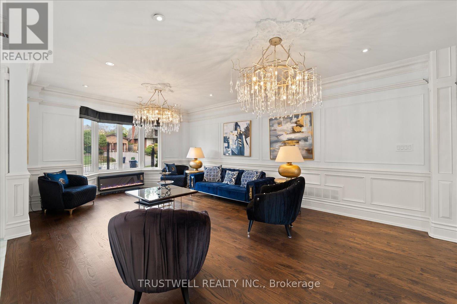 5 Royal Oak Drive, Toronto, Ontario  M3C 2M1 - Photo 10 - C12679074