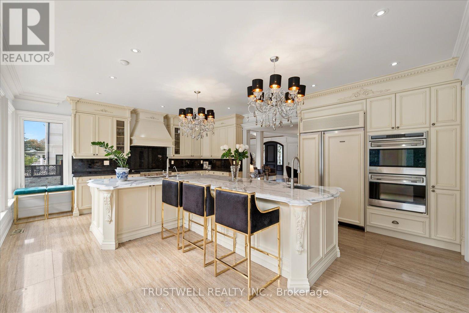 5 Royal Oak Drive, Toronto, Ontario  M3C 2M1 - Photo 21 - C12679074