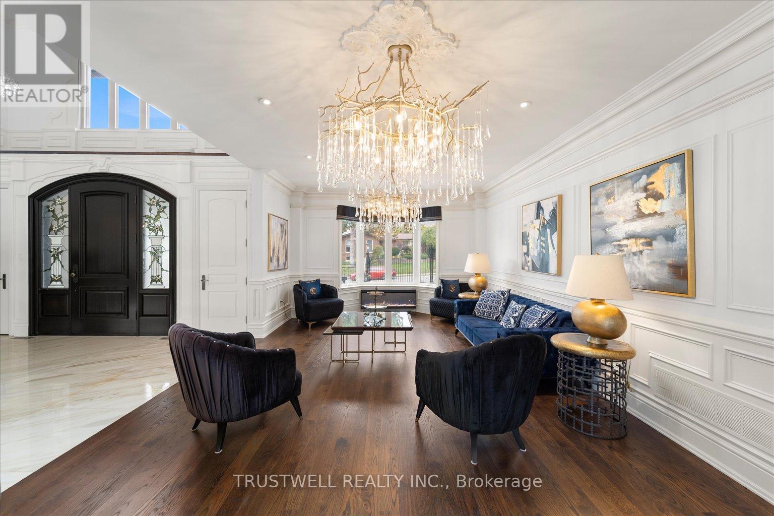 5 Royal Oak Drive, Toronto, Ontario  M3C 2M1 - Photo 11 - C12679074