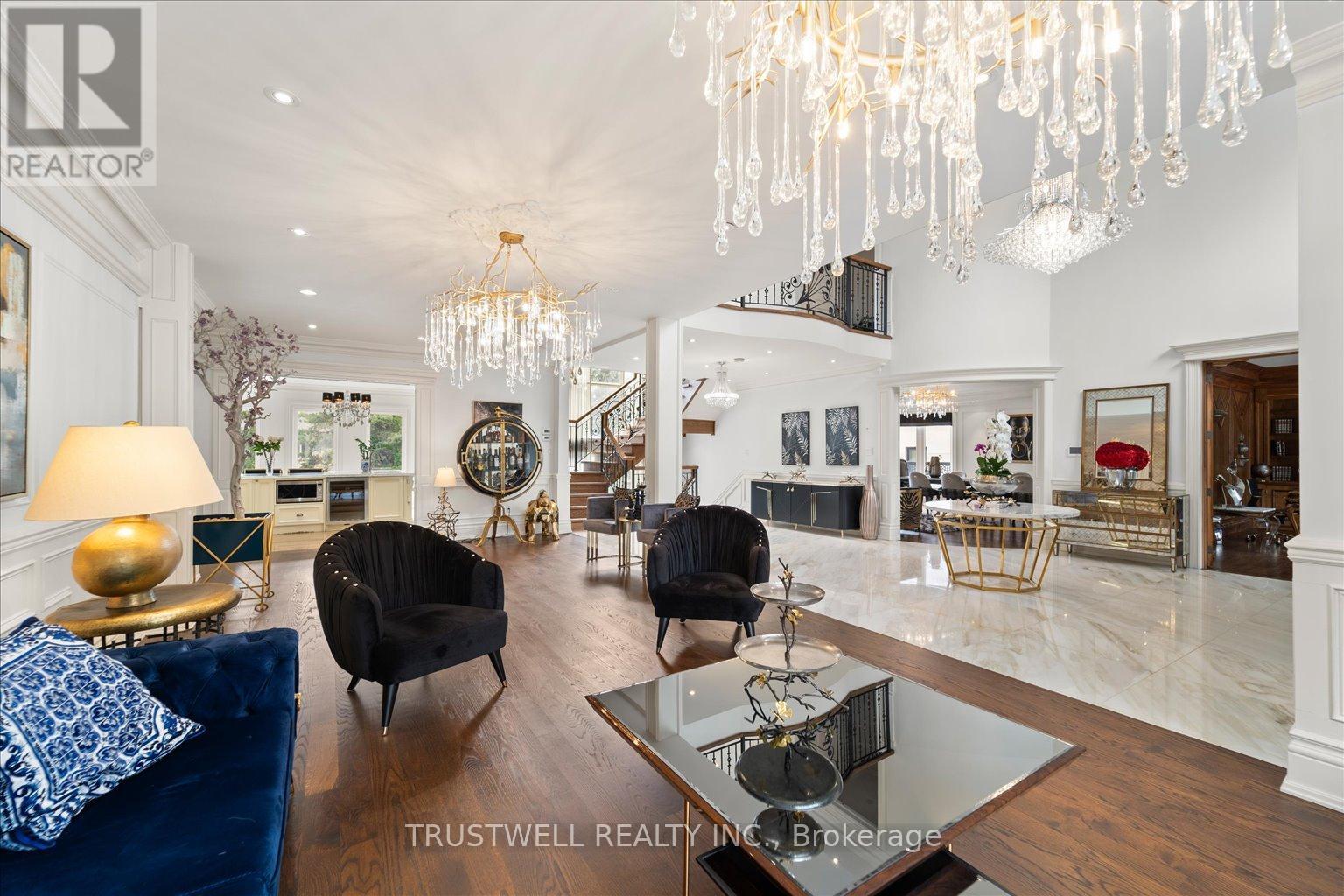 5 Royal Oak Drive, Toronto, Ontario  M3C 2M1 - Photo 13 - C12679074