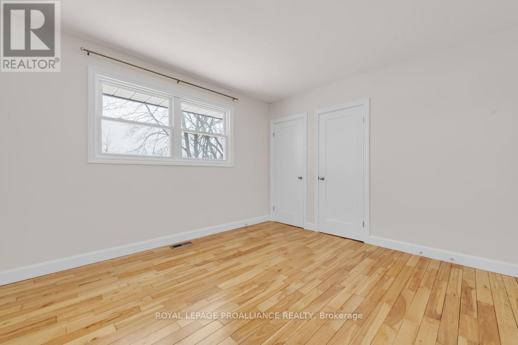 169 Wright Avenue, Belleville, Ontario  K8P 4E7 - Photo 11 - X12838612