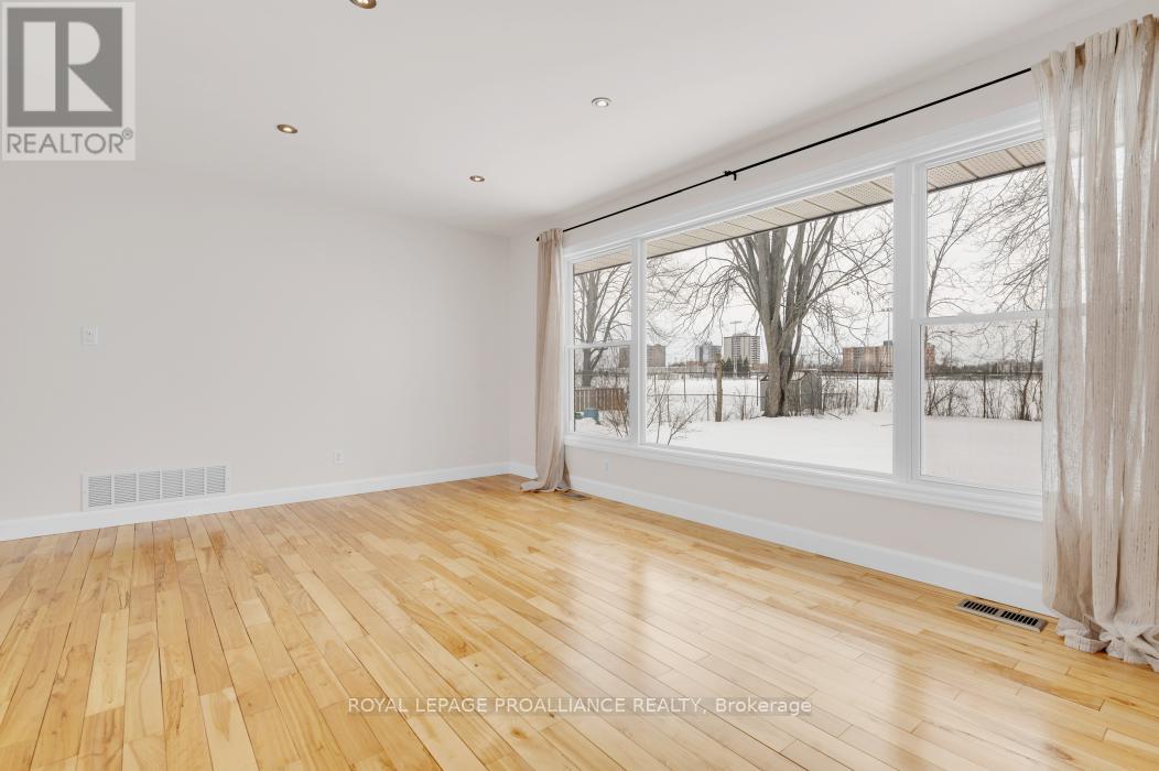 169 Wright Avenue, Belleville, Ontario  K8P 4E7 - Photo 10 - X12838612