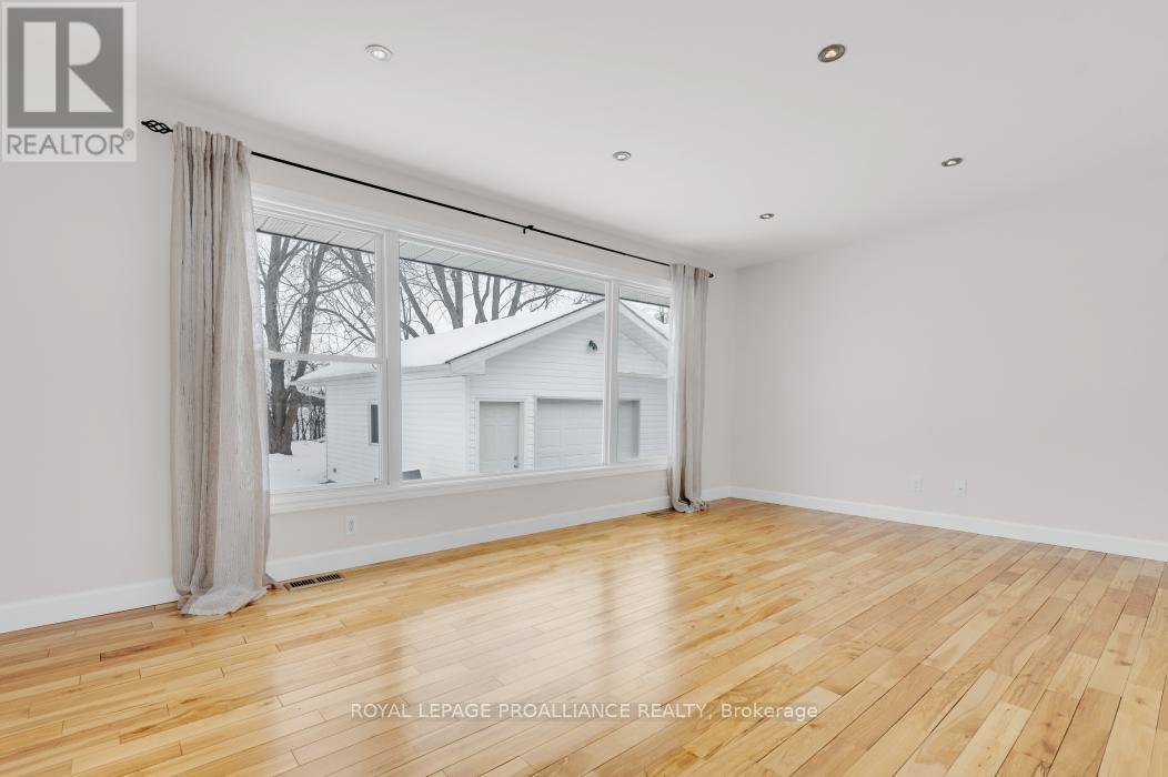 169 Wright Avenue, Belleville, Ontario  K8P 4E7 - Photo 8 - X12838612