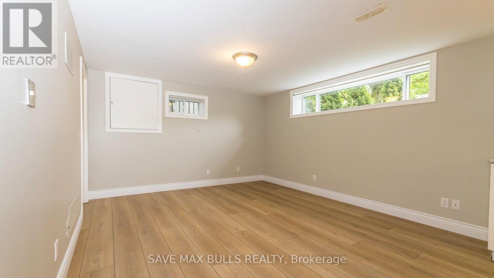 371 Meadowbrook Drive, Milton, Ontario  L9T 2C1 - Photo 14 - W12549646