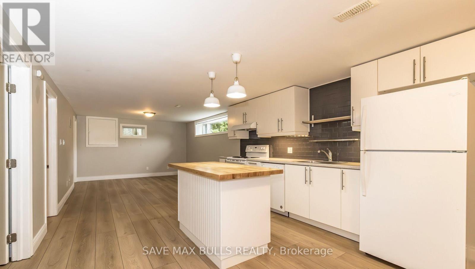 371 Meadowbrook Drive, Milton, Ontario  L9T 2C1 - Photo 6 - W12549646