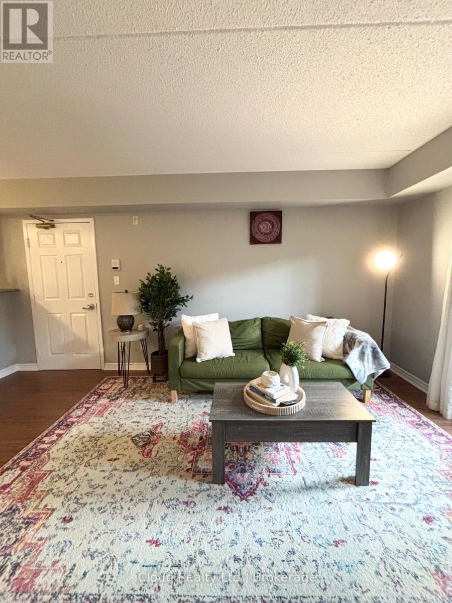 104 - 1470 Bishops Gate, Oakville (Ga Glen Abbey), Ontario  L6M 4N2 - Photo 6 - W12825114