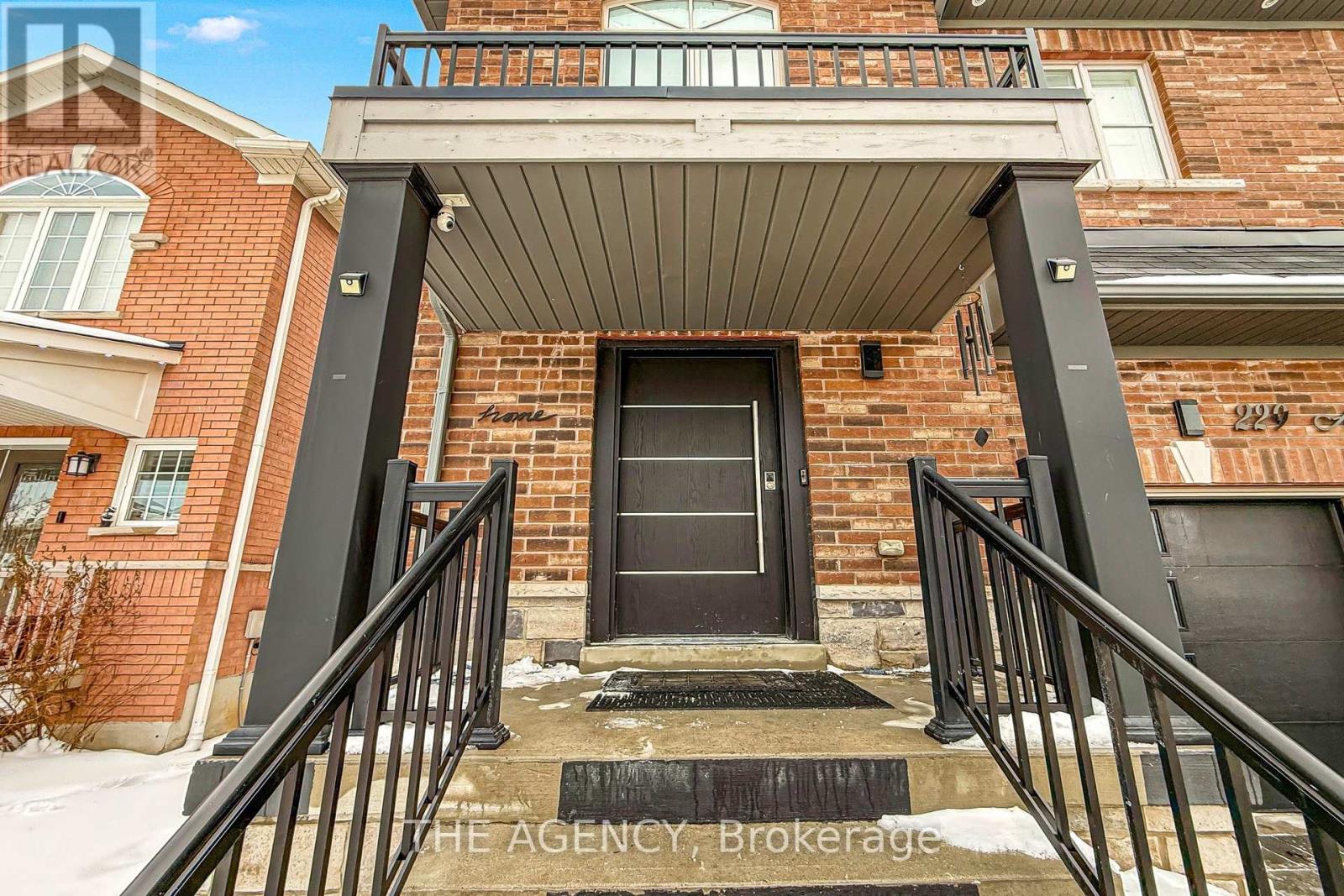 229 Andrews Trail, Milton, Ontario  L9T 6S6 - Photo 4 - W12783932