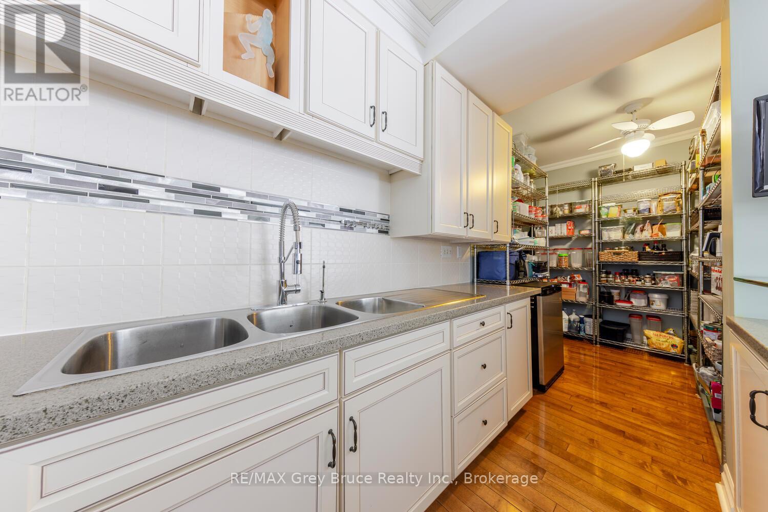 424 Huron Road, South Bruce Peninsula, Ontario  N0H 2T0 - Photo 22 - X12841588