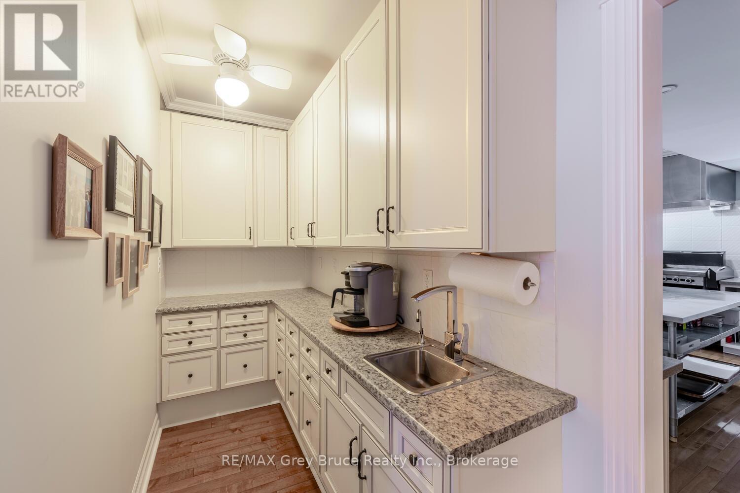 424 Huron Road, South Bruce Peninsula, Ontario  N0H 2T0 - Photo 23 - X12841588