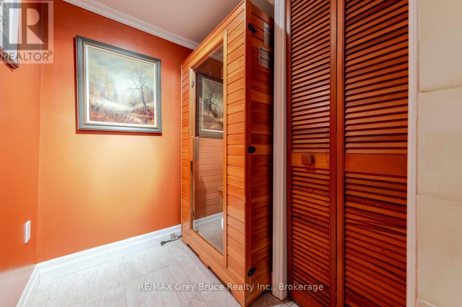 424 Huron Road, South Bruce Peninsula, Ontario  N0H 2T0 - Photo 39 - X12841588