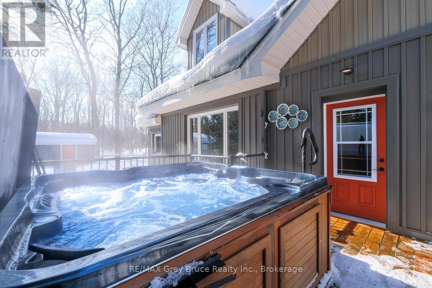 424 Huron Road, South Bruce Peninsula, Ontario  N0H 2T0 - Photo 46 - X12841588