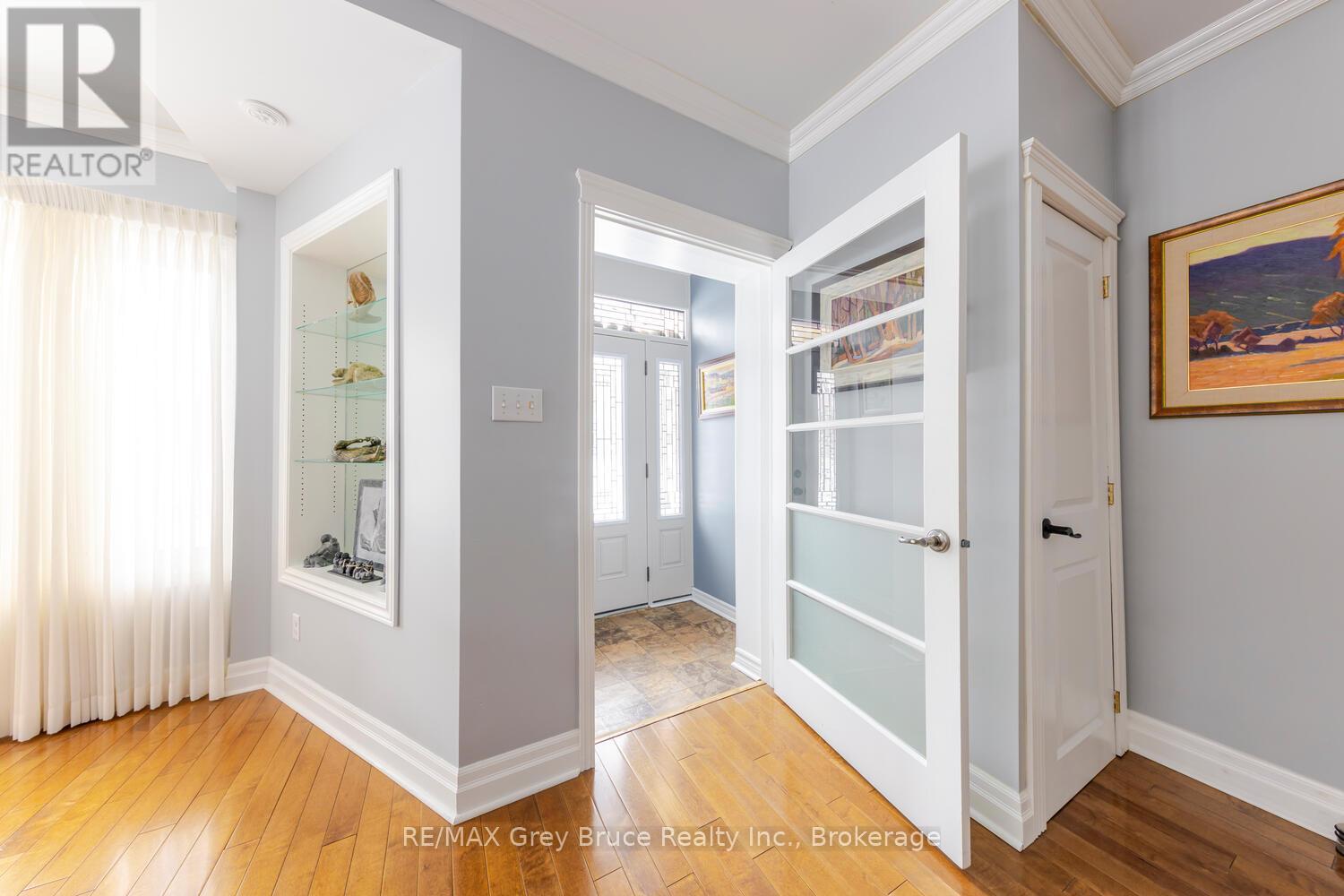 424 Huron Road, South Bruce Peninsula, Ontario  N0H 2T0 - Photo 5 - X12841588