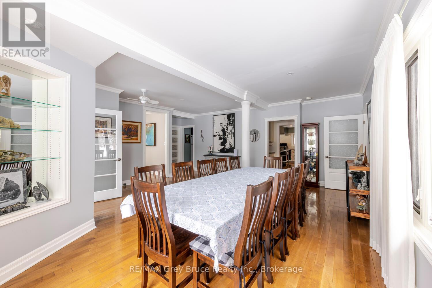 424 Huron Road, South Bruce Peninsula, Ontario  N0H 2T0 - Photo 8 - X12841588