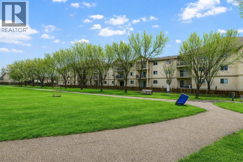 103, 485 Red Crow Boulevard W, Lethbridge, Alberta  T1K 7G6 - Photo 19 - A2288191
