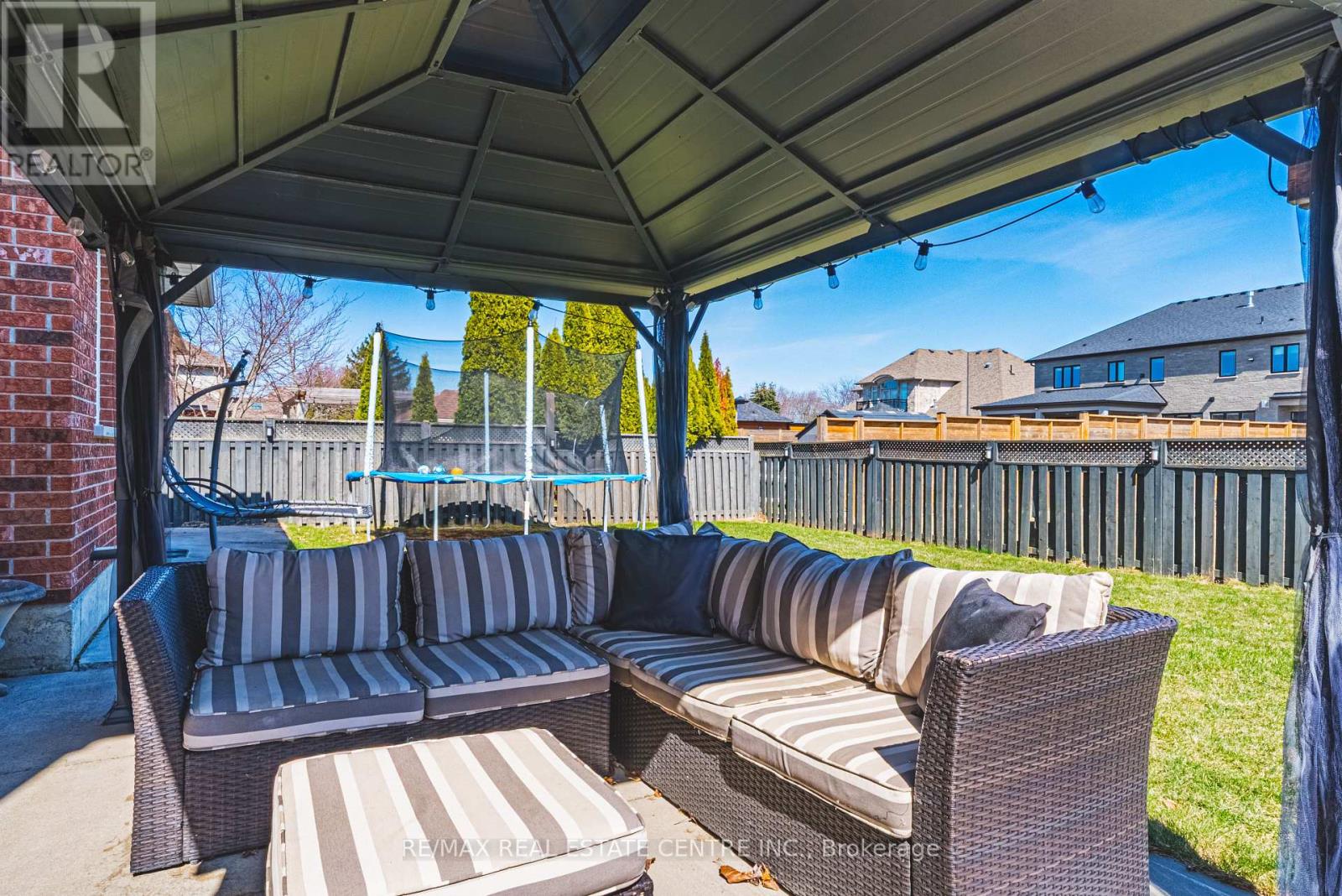 19 Liuna Court, Hamilton, Ontario  L8E 5Z1 - Photo 39 - X12440547