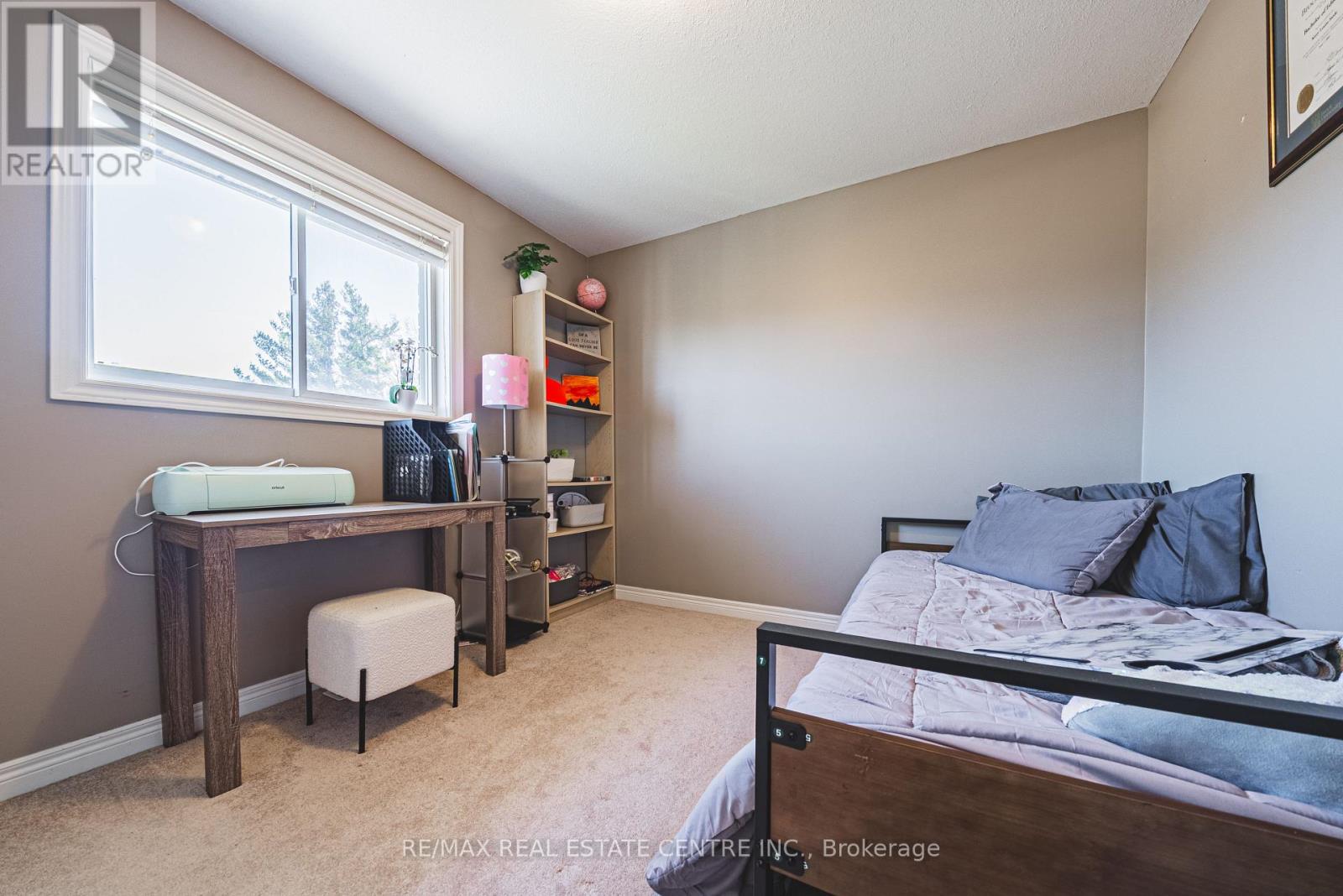 19 Liuna Court, Hamilton, Ontario  L8E 5Z1 - Photo 25 - X12440547